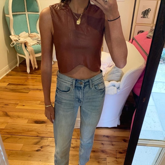 Top - Picture 5 of 6